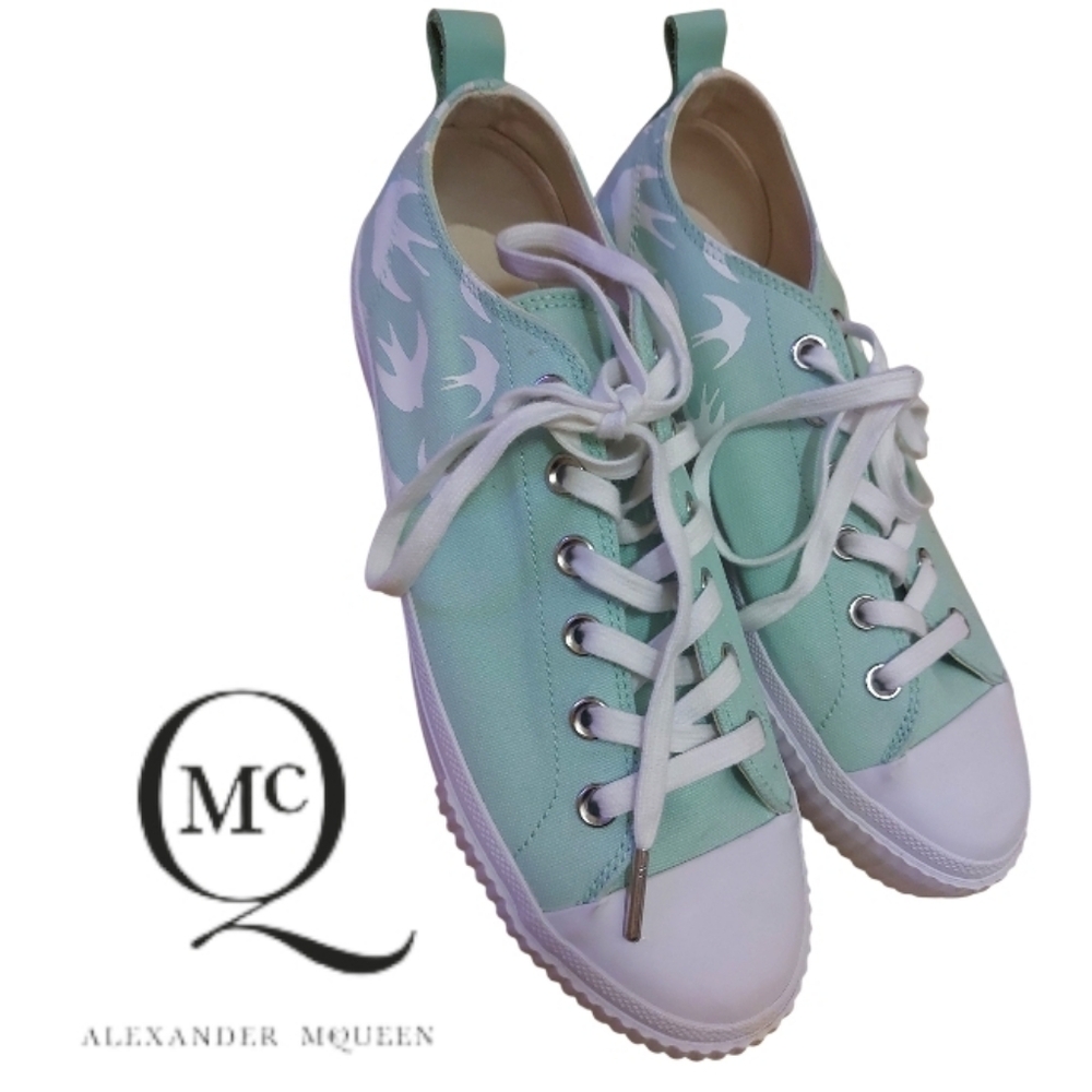McQ Alexander McQueen Swallow Swarm Bird Mint Low Top Sneakers
